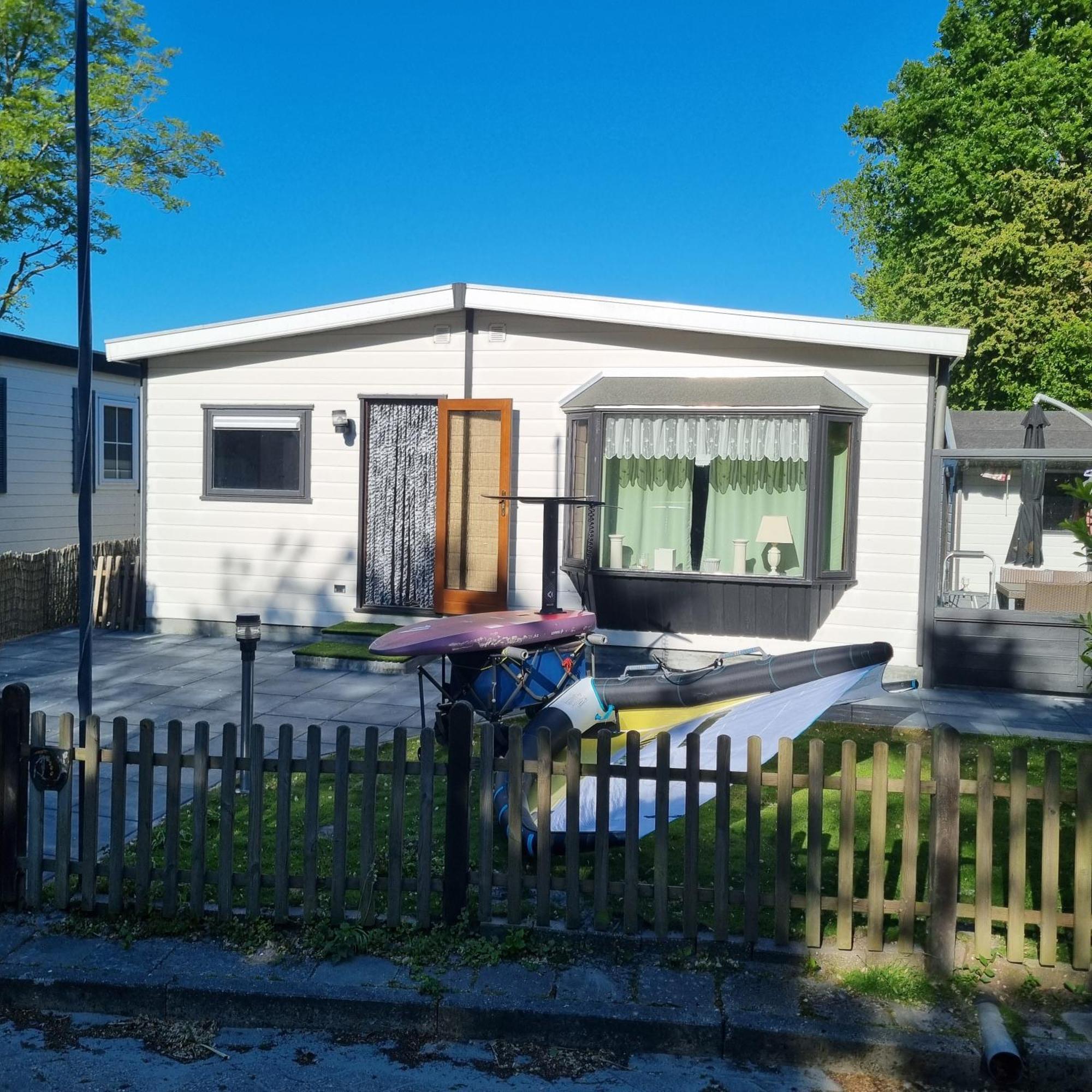 Ferienwohnung Direkt Am Strand In Makkum Exterior foto